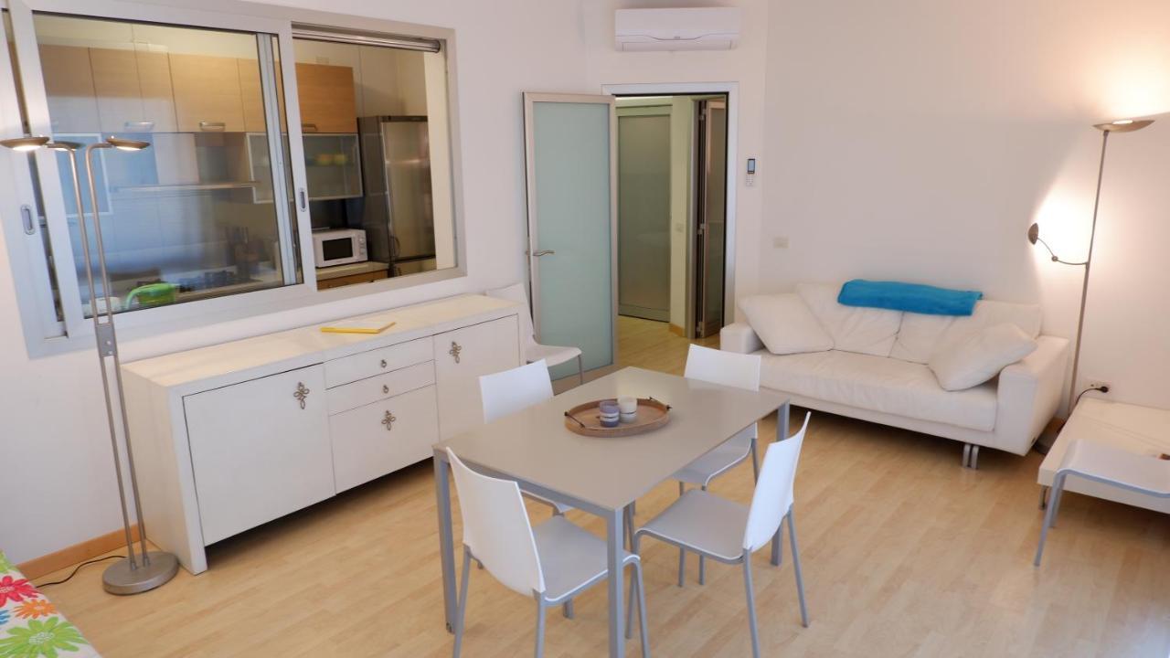 App4Rent Augustus Sea View - Family House - Wifi&Parking - 3 Rooms 리도 디 예솔로 외부 사진