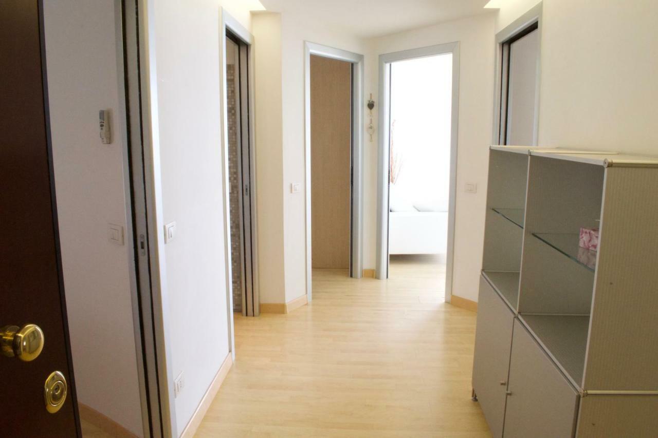 App4Rent Augustus Sea View - Family House - Wifi&Parking - 3 Rooms 리도 디 예솔로 외부 사진